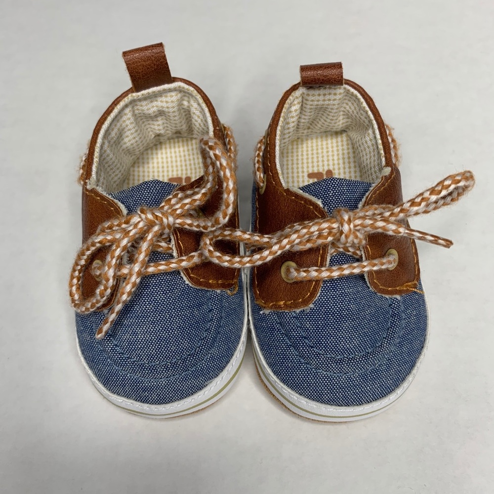 Fila baby shoes